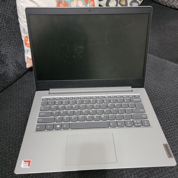 Lenovo IdeaPad 1 14IGL05 14" Laptop Intel Celeron N4020 4GB Ram 64GB - Picture 6 of 8